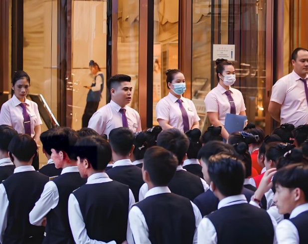 华纳万宝路客服 7×24小时在线服务 咨询热线 19008835556